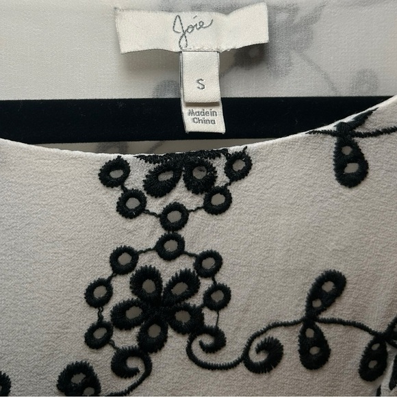 JOIE Carlyton Floral-Eyelet Cold-Shoulder Silk Top- Size Small - Picture 7 of 8